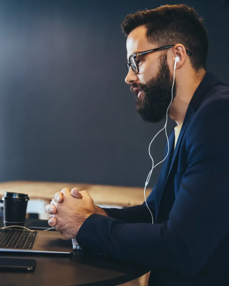 Consultant SODIGIX analysant les campagnes Google Ads d'un client
